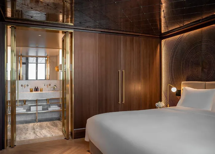 Almanac Palais Hotel 5*