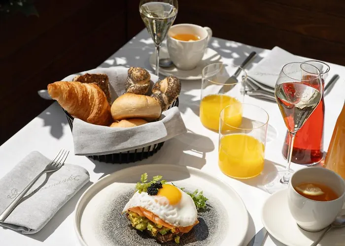 Almanac Palais 5*