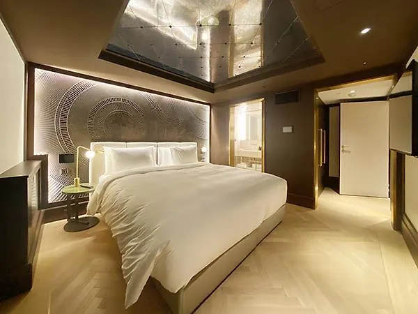 Almanac Palais Hotel 5*