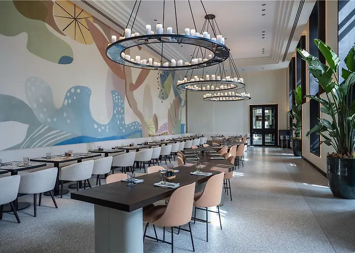 Hotel Almanac Palais 5*