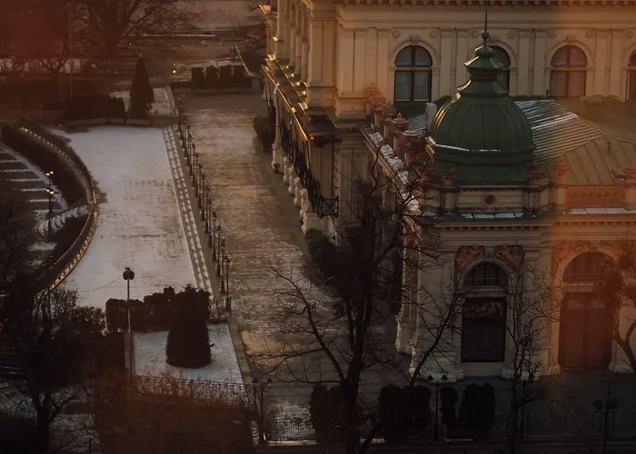 Almanac Palais Hotel 5*