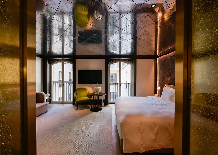 Almanac Palais Hotel 5*