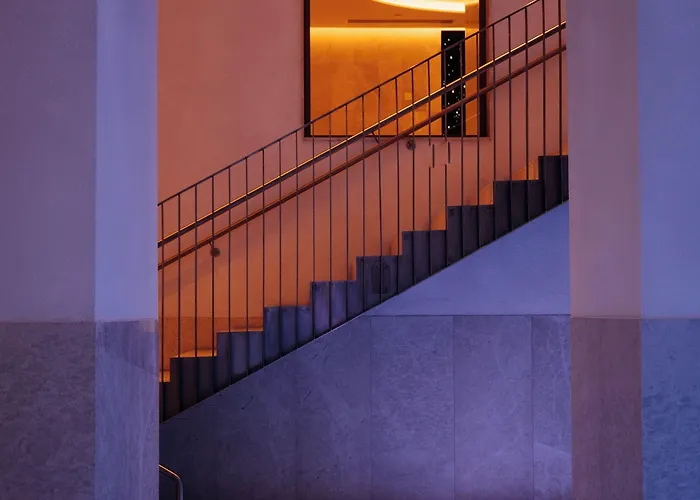 Hotel Almanac Palais 5*